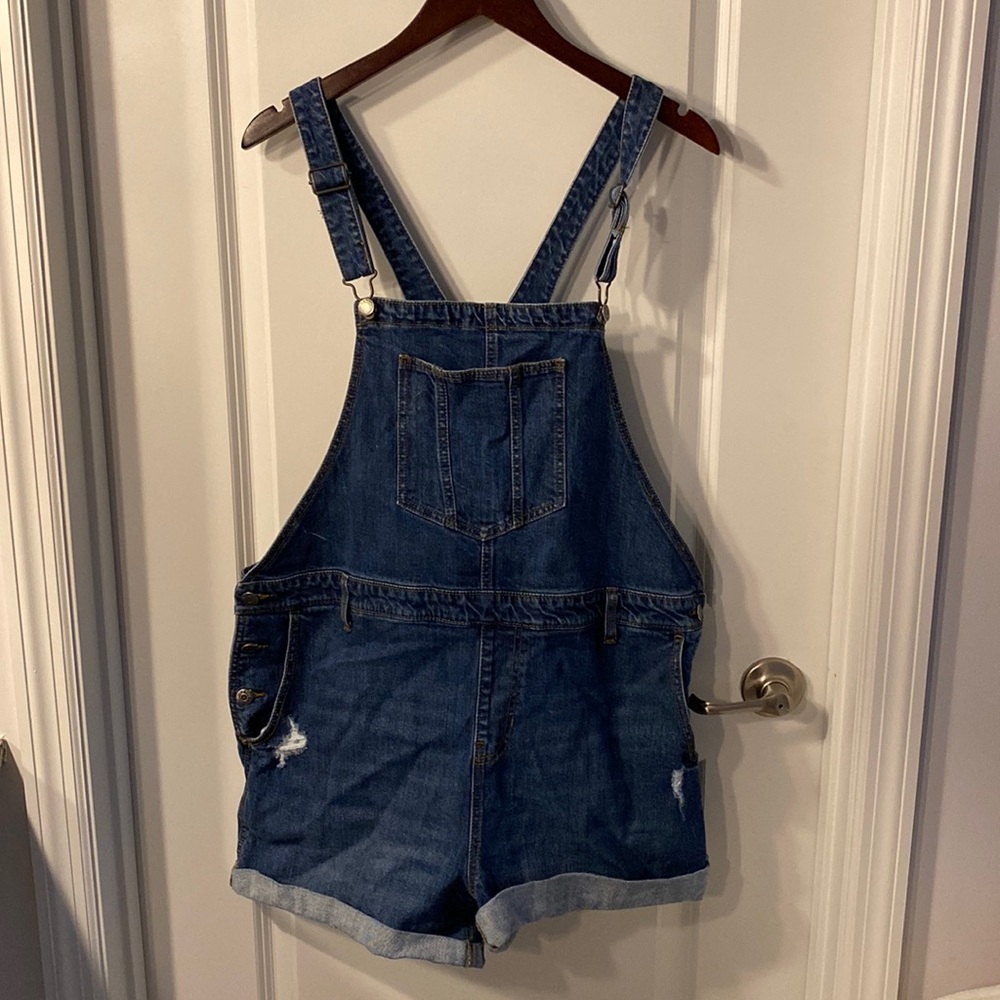 Old Navy XL overall shorts